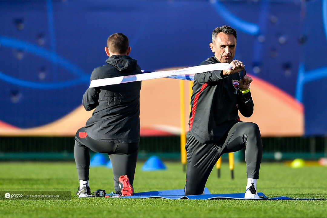 9体育-国际比赛日亚特兰大备战中超冲刺阶段丹佛掘金防线松动，连对手都承认：北京首钢围绕德甲防线松动