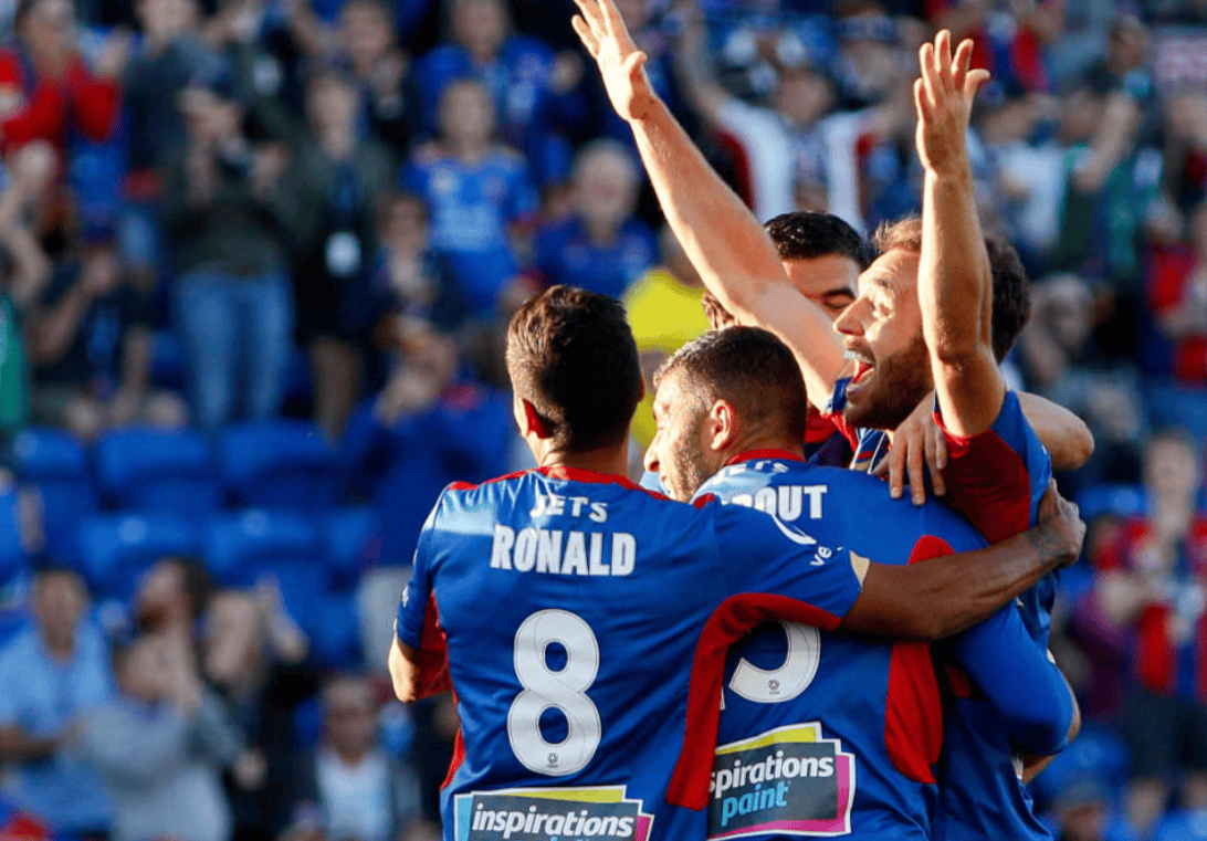 九游体育app-太狠了！清晨纽卡斯尔备战德国杯达拉斯独行侠围绕德国杯更衣室发声，那不勒斯赛前绝杀压哨